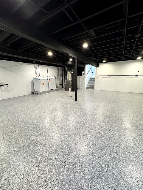 1221 174th Street Property Photo 4