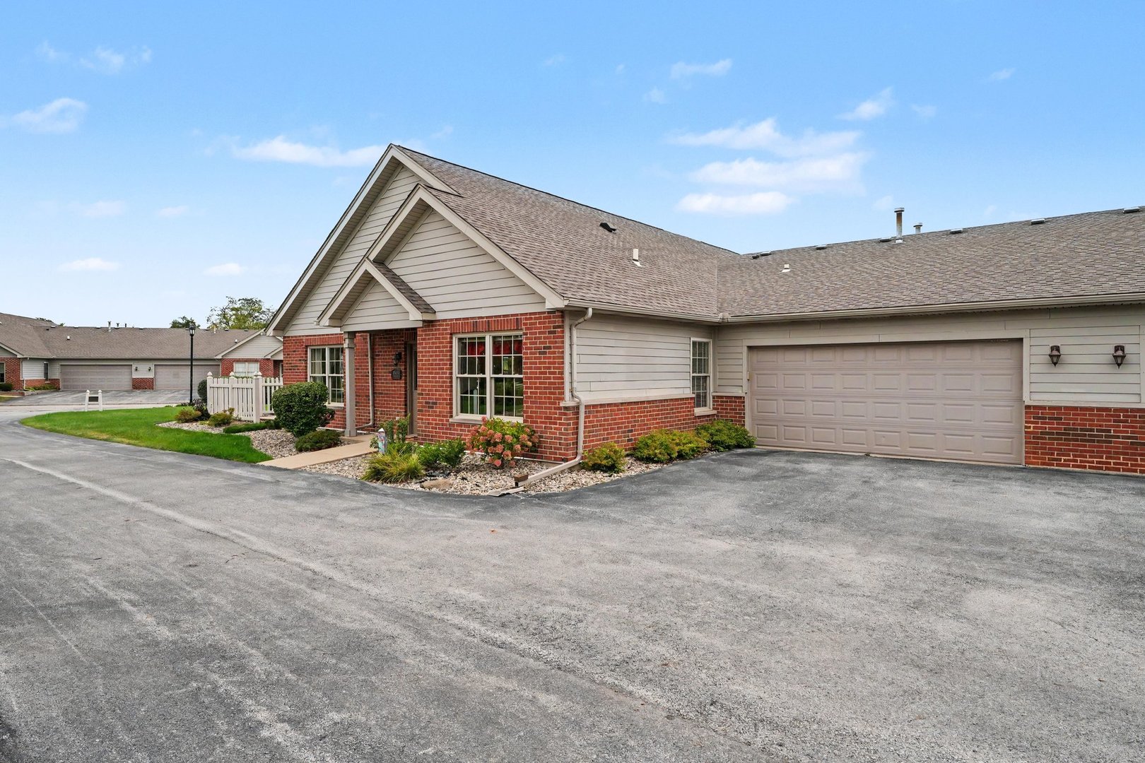 18611 Villa Court Property Photo 2