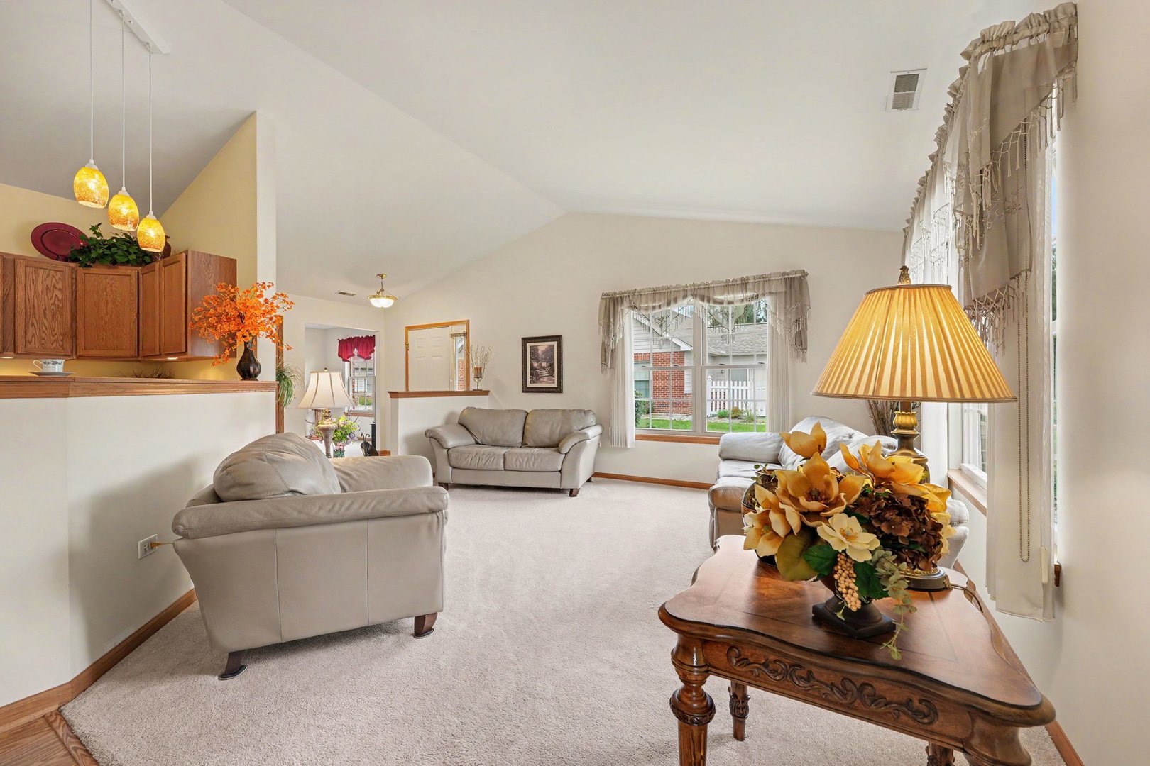 18611 Villa Court Property Photo 6