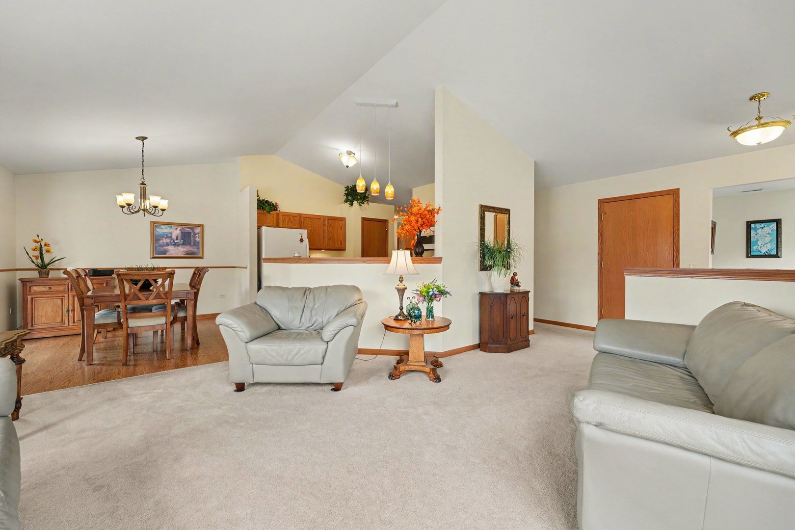 18611 Villa Court Property Photo 7