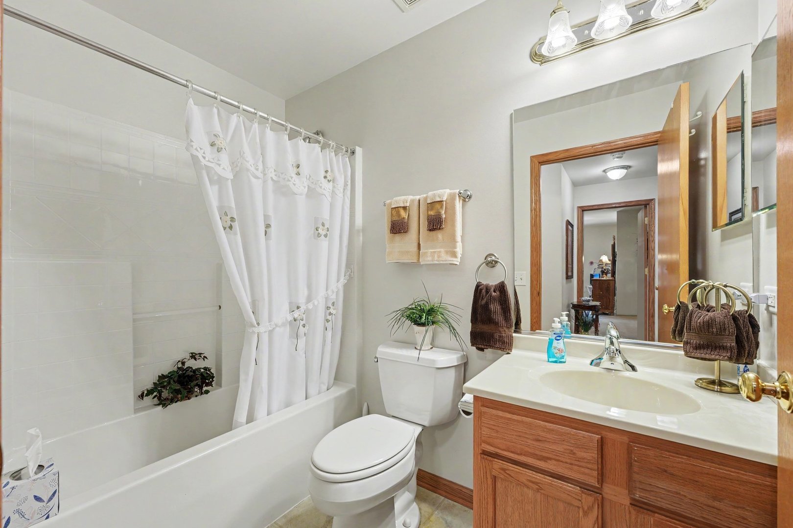 18611 Villa Court Property Photo 23