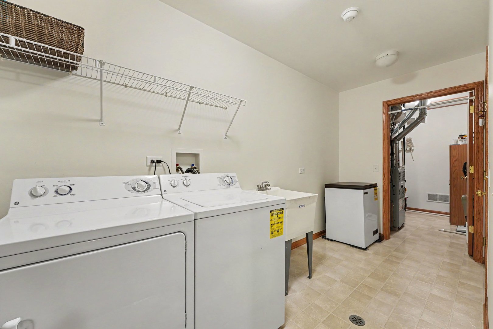 18611 Villa Court Property Photo 24