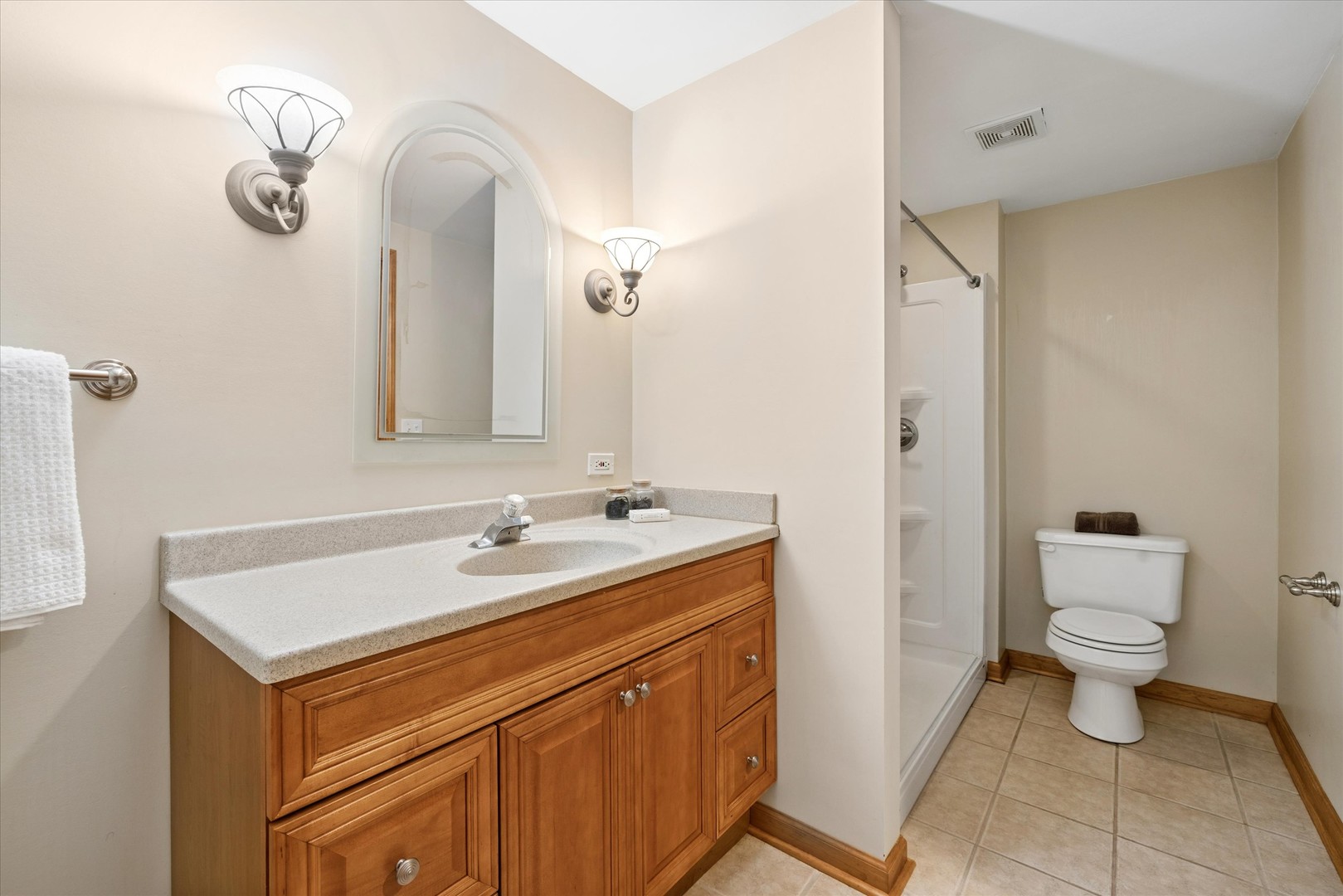 1674 Rolling Hills Drive Property Photo 33