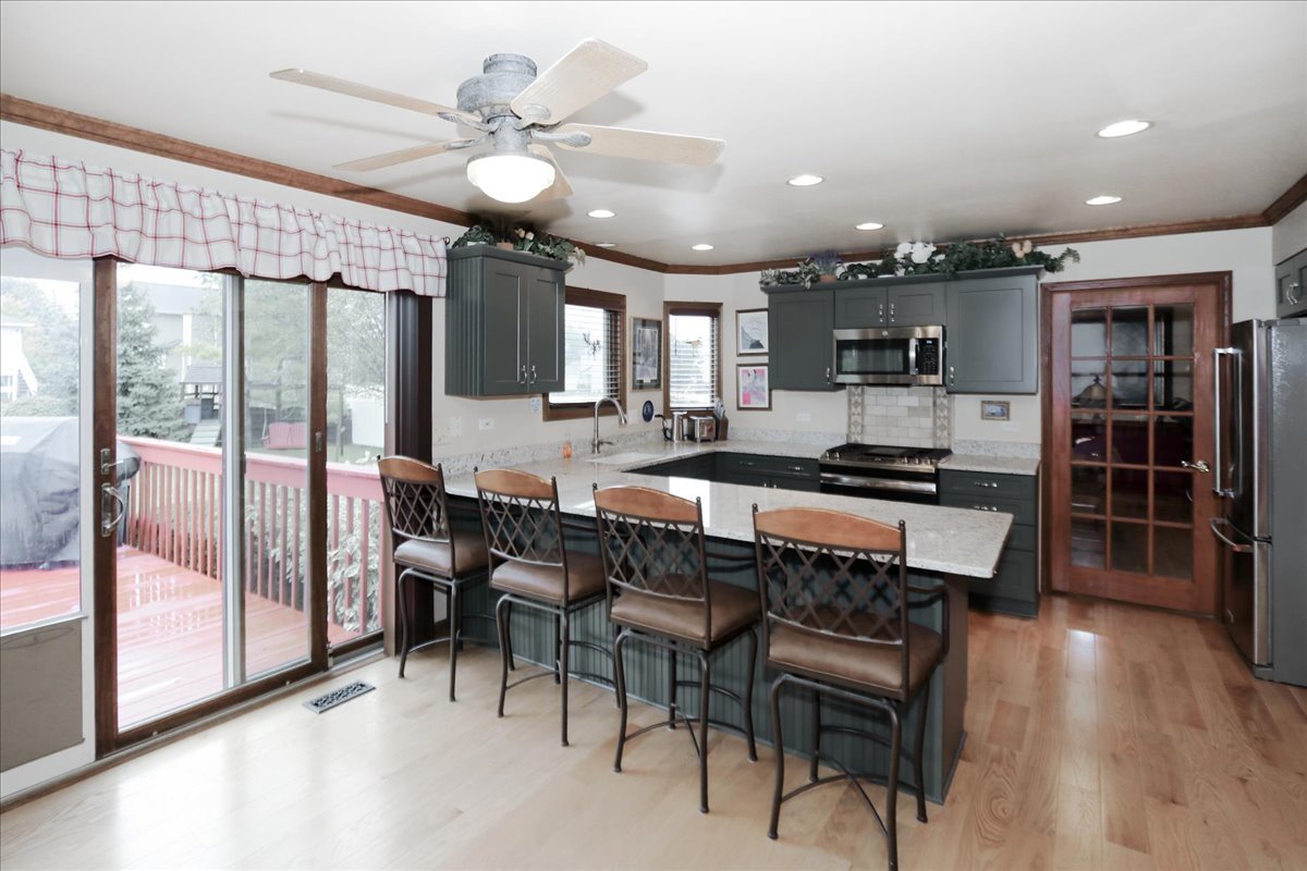 10616 Carl Street Property Photo 12