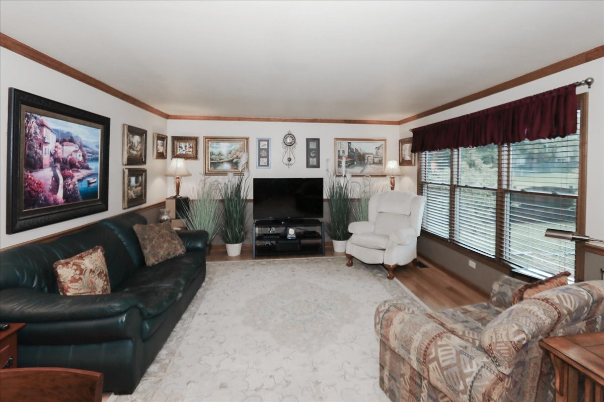 10616 Carl Street Property Photo 16