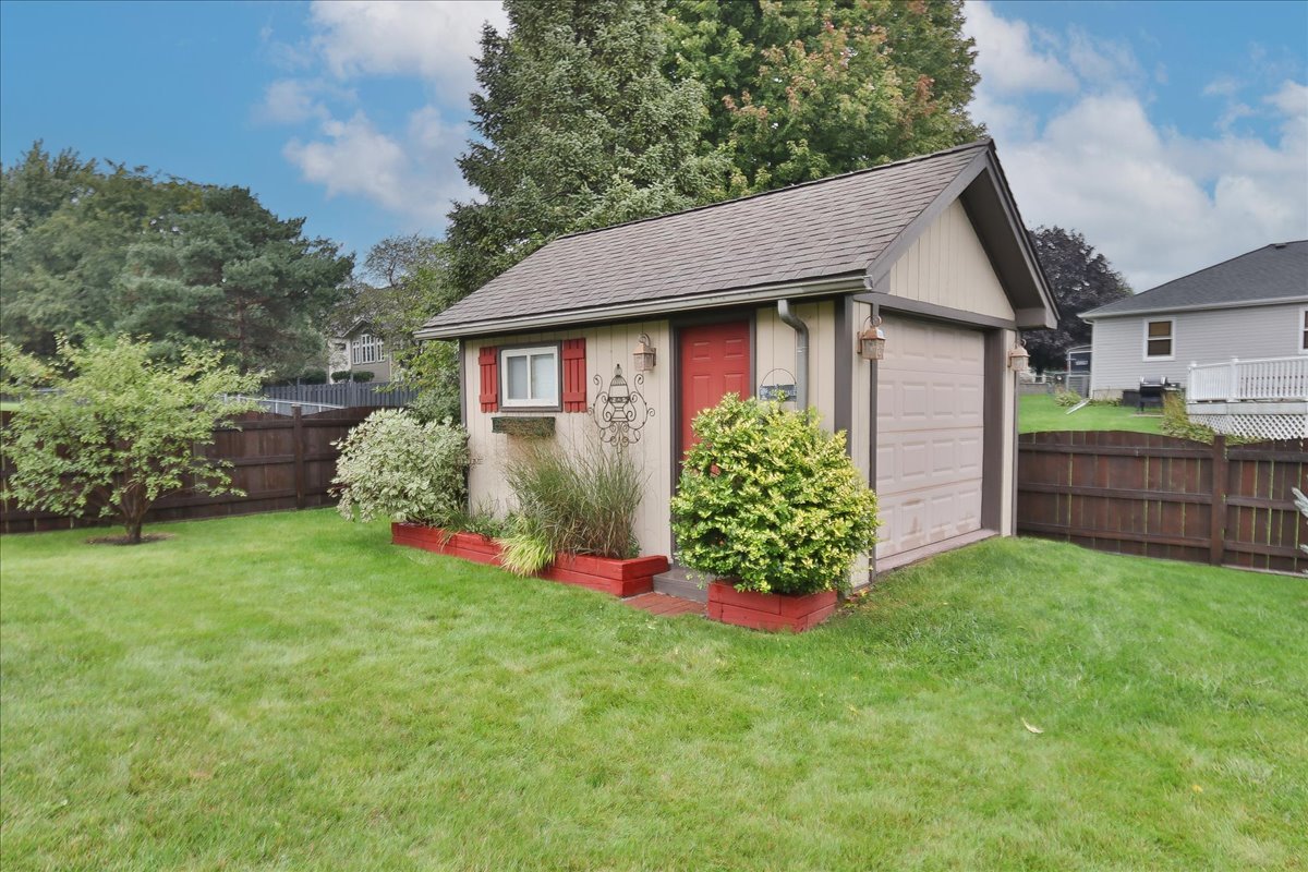 10616 Carl Street Property Photo 33