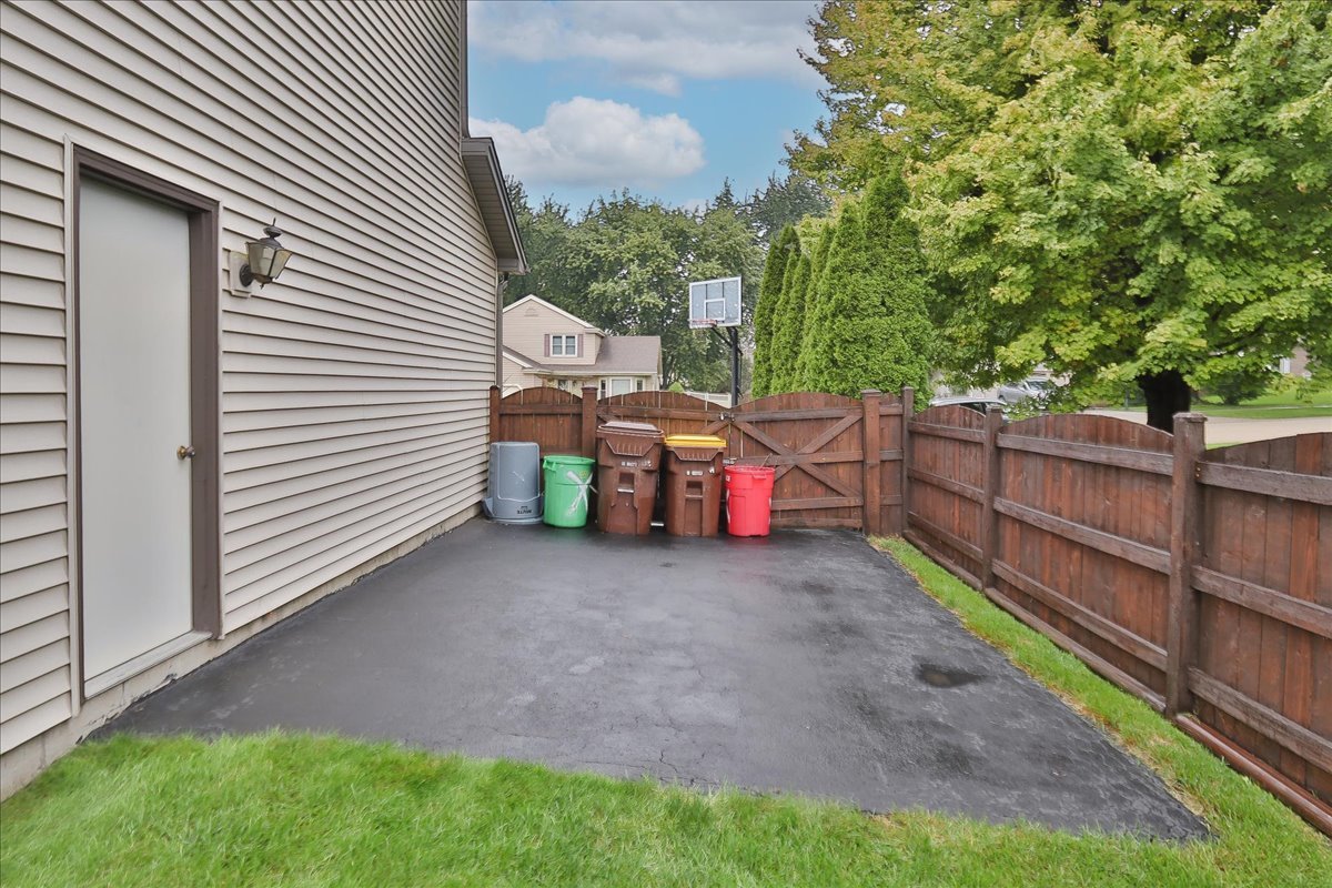 10616 Carl Street Property Photo 35