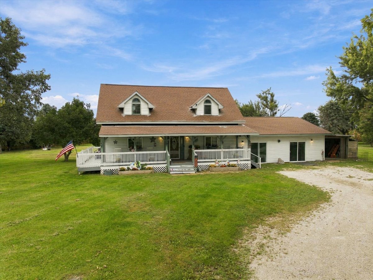 2898 County Road 1400 Property Photo 1