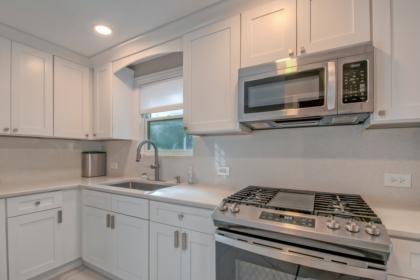 5145 Mulford Street Property Photo 7