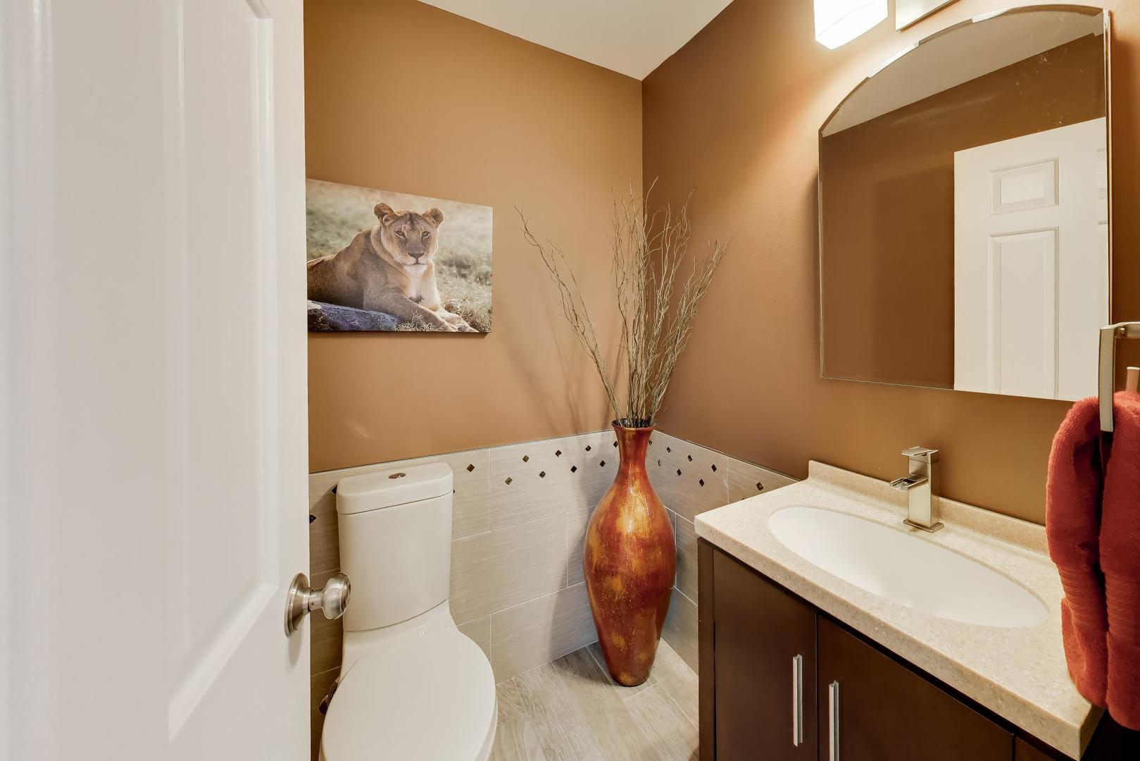 1036 W Skylark Drive Property Photo 18