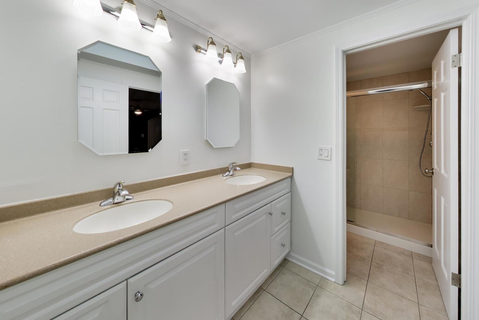 1036 W Skylark Drive Property Photo 24