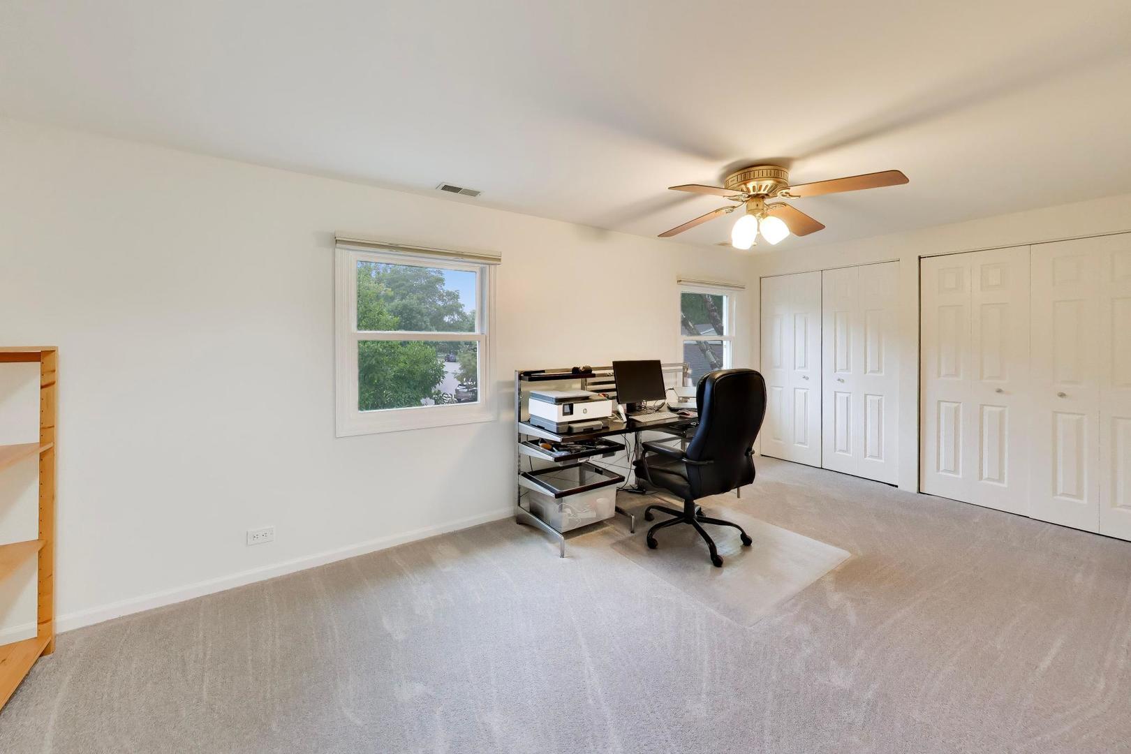1036 W Skylark Drive Property Photo 28
