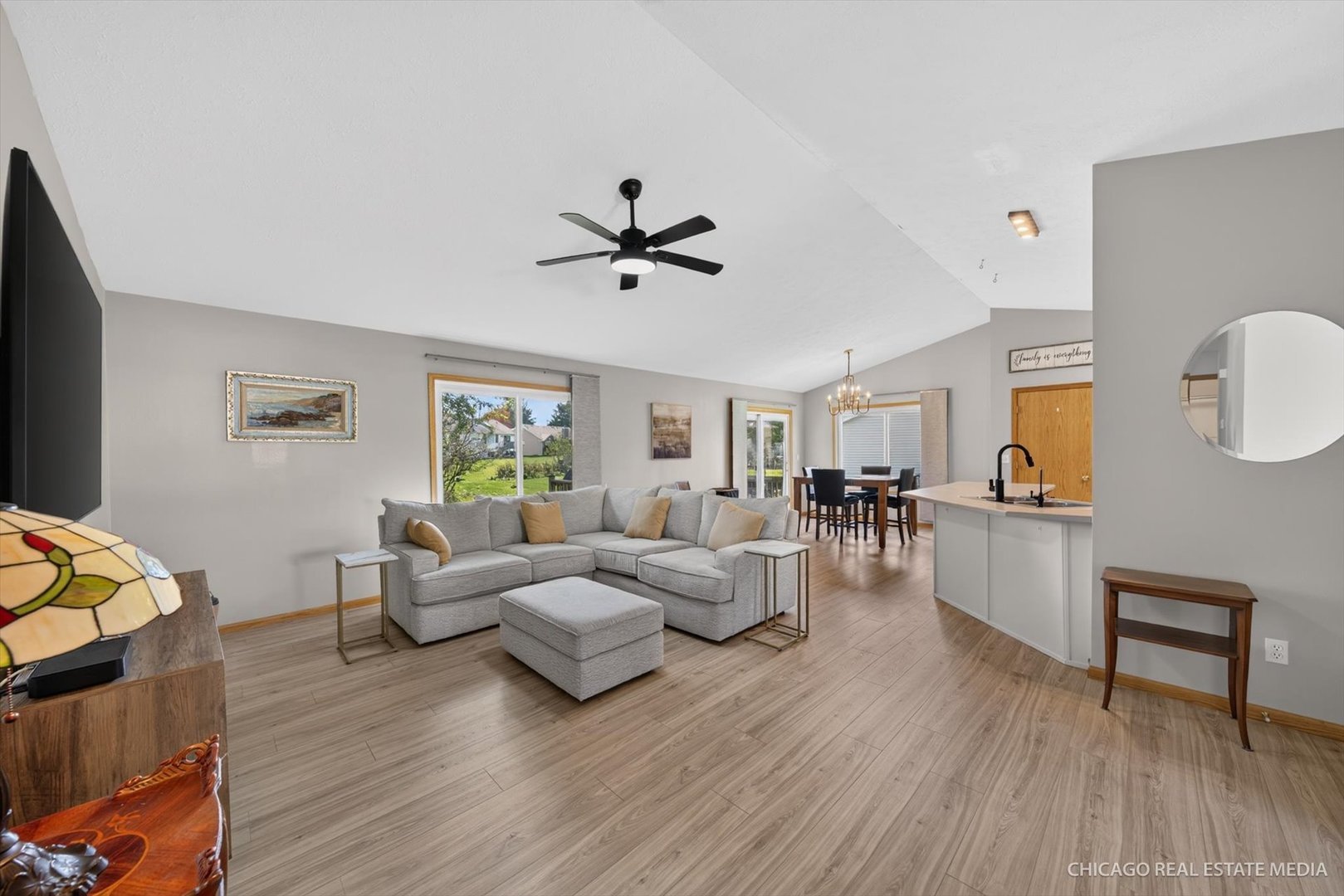 16 King Henry Road Property Photo 7