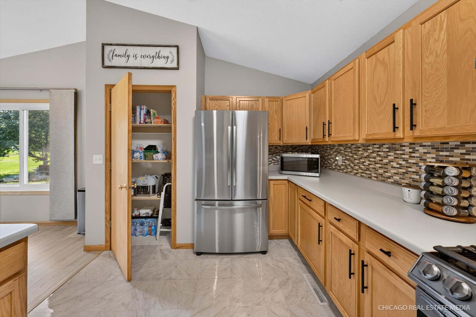 16 King Henry Road Property Photo 15
