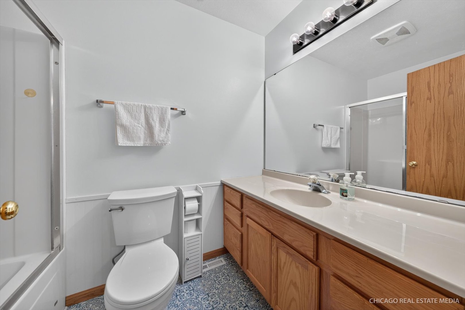 16 King Henry Road Property Photo 20
