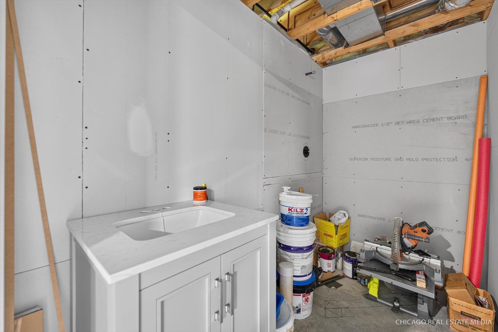 16 King Henry Road Property Photo 33
