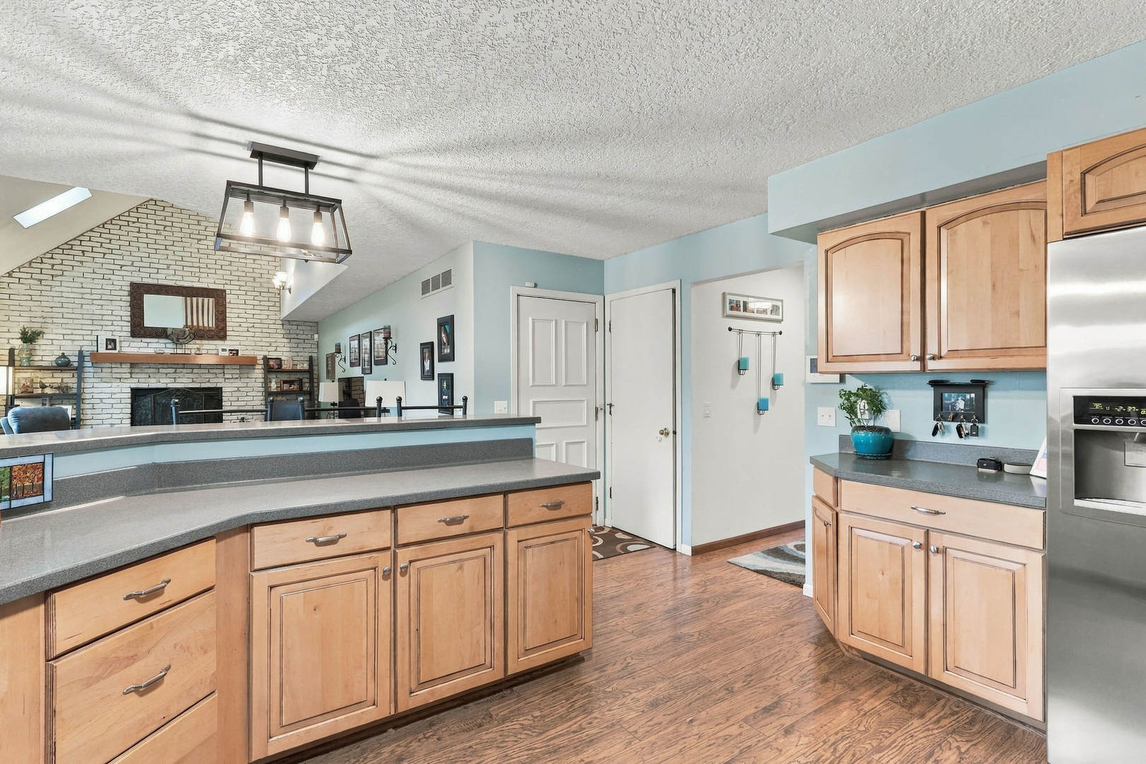 4160 Apple Valley Drive Property Photo 10
