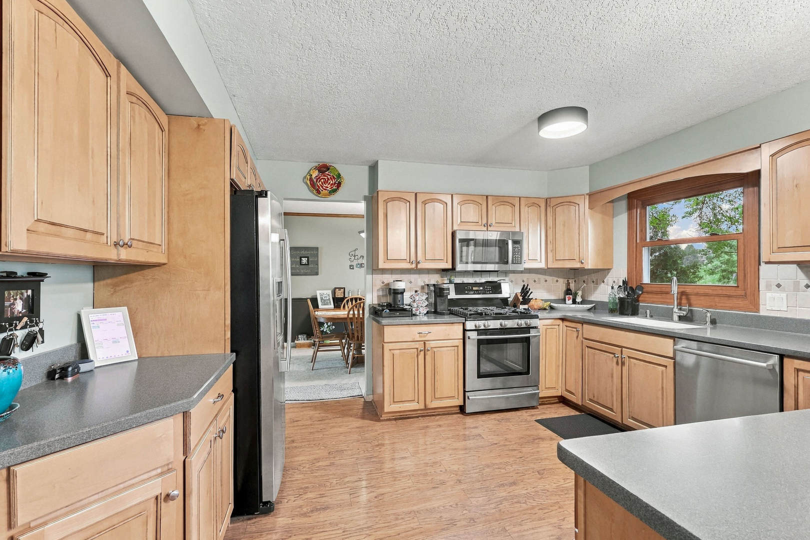 4160 Apple Valley Drive Property Photo 12