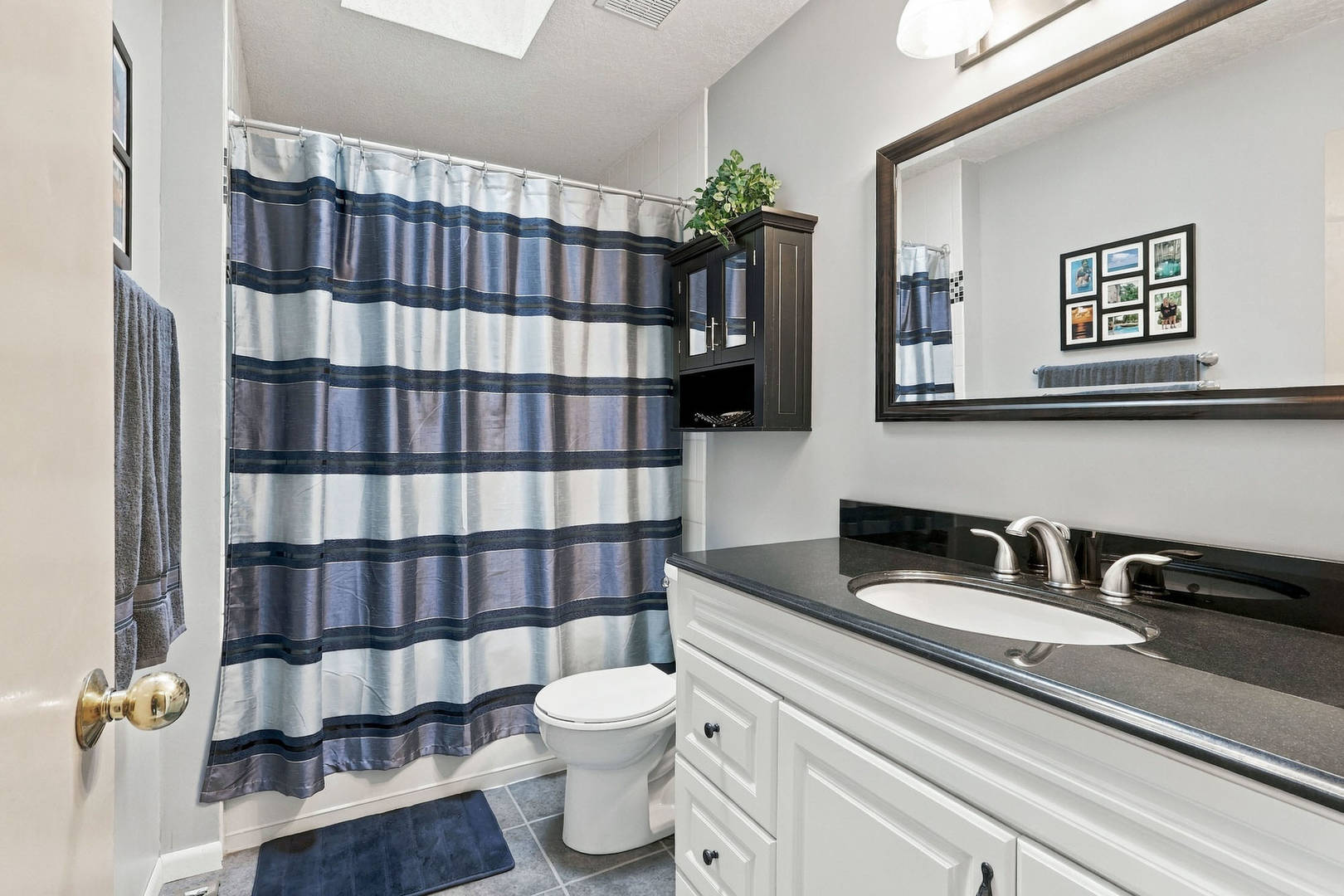 4160 Apple Valley Drive Property Photo 27