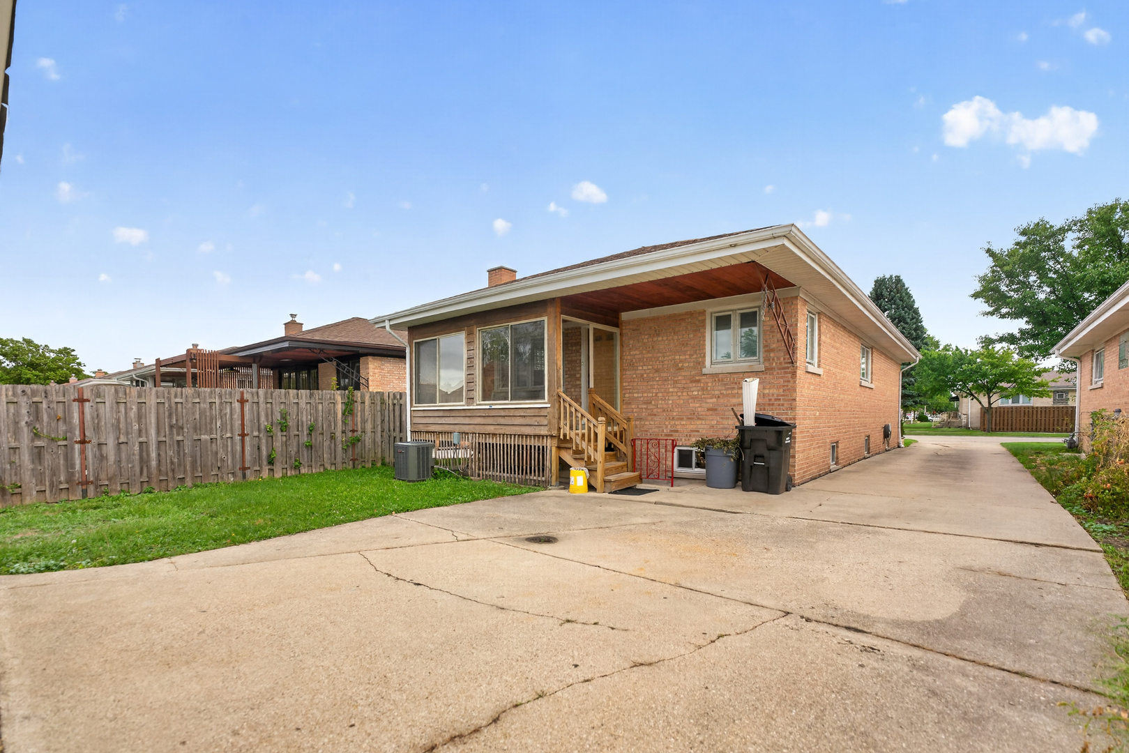 8632 W Ainslie Street Property Photo 15