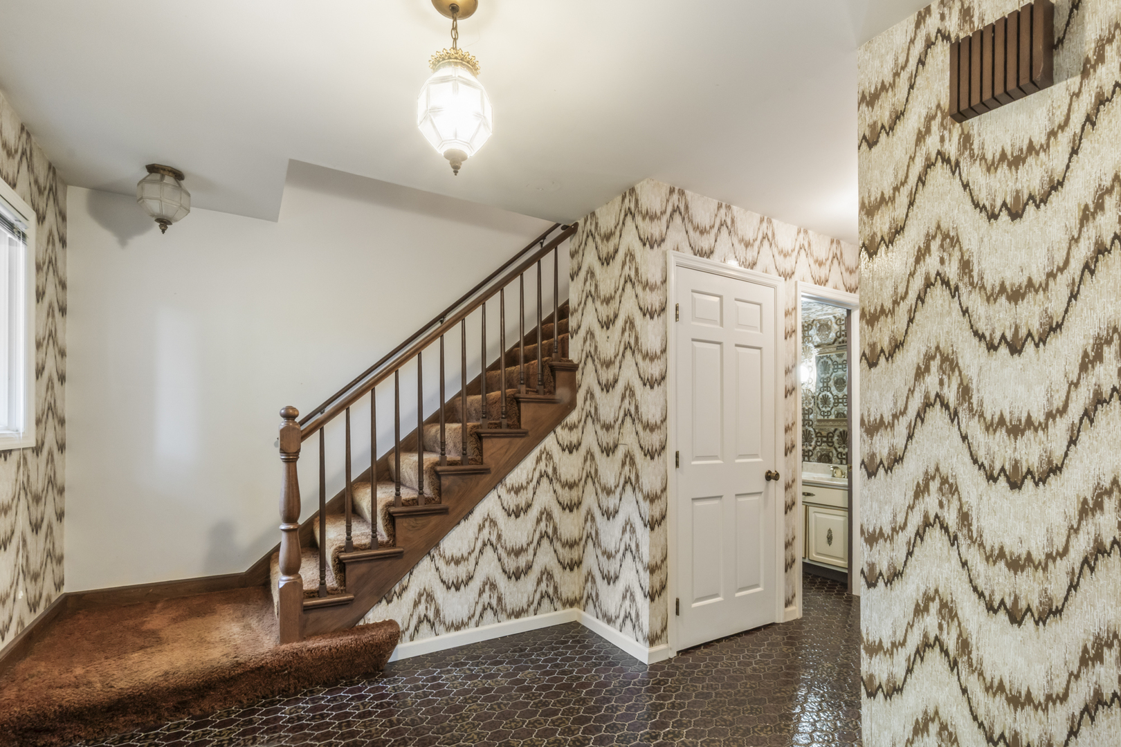 1491 Avignon Court Property Photo 3