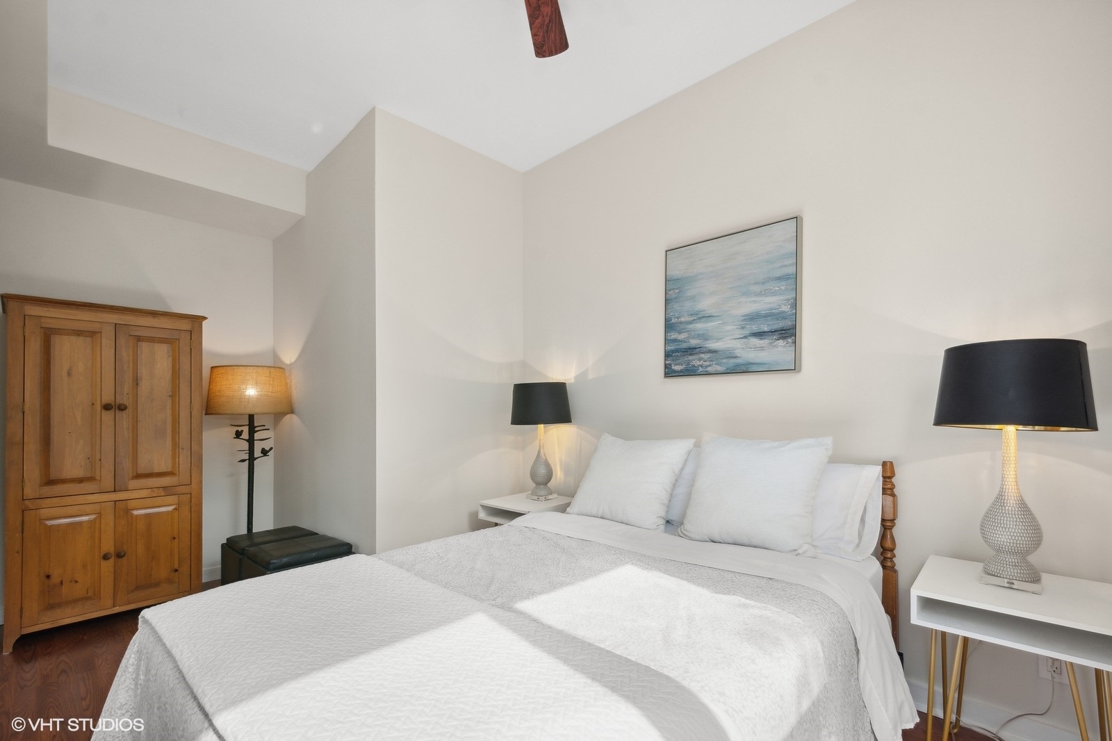 2008 W Roscoe Street 2 Property Photo 10