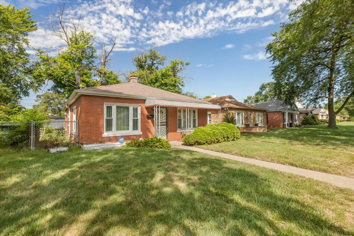 14836 S Langley Boulevard Property Photo 2