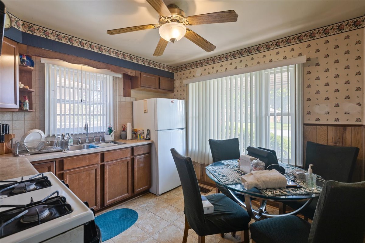 14836 S Langley Boulevard Property Photo 10