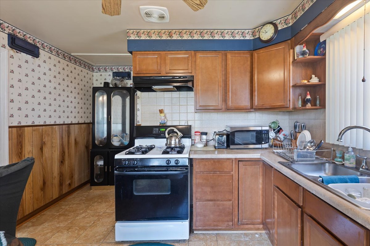 14836 S Langley Boulevard Property Photo 11