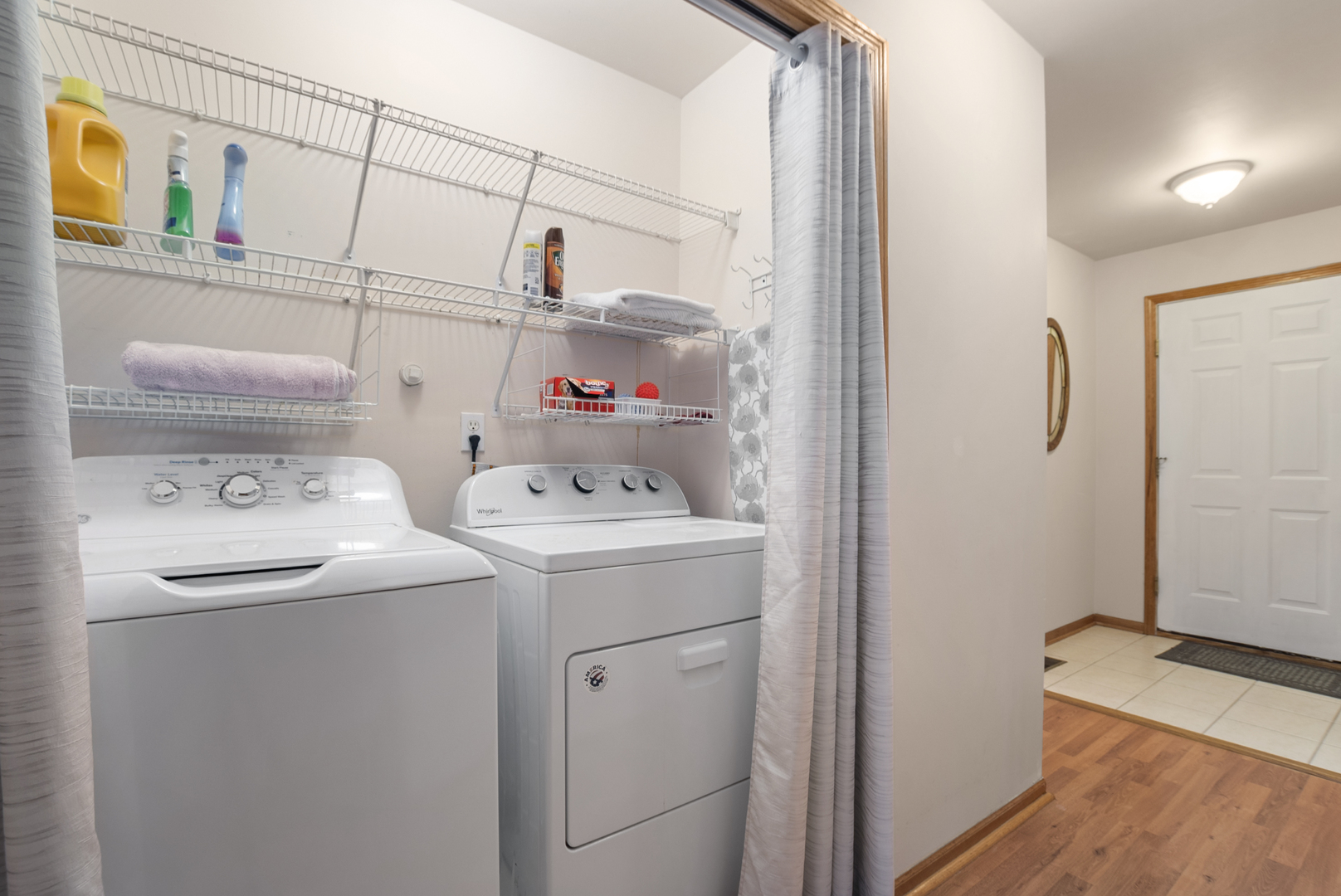 1582 Sun Ridge Drive Property Photo 14