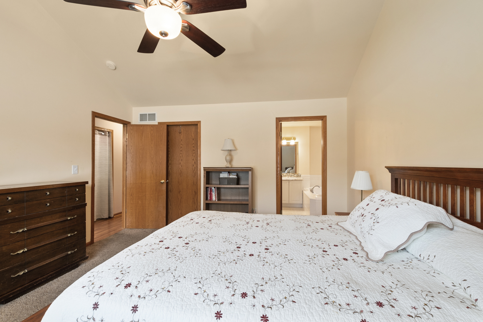 1582 Sun Ridge Drive Property Photo 17