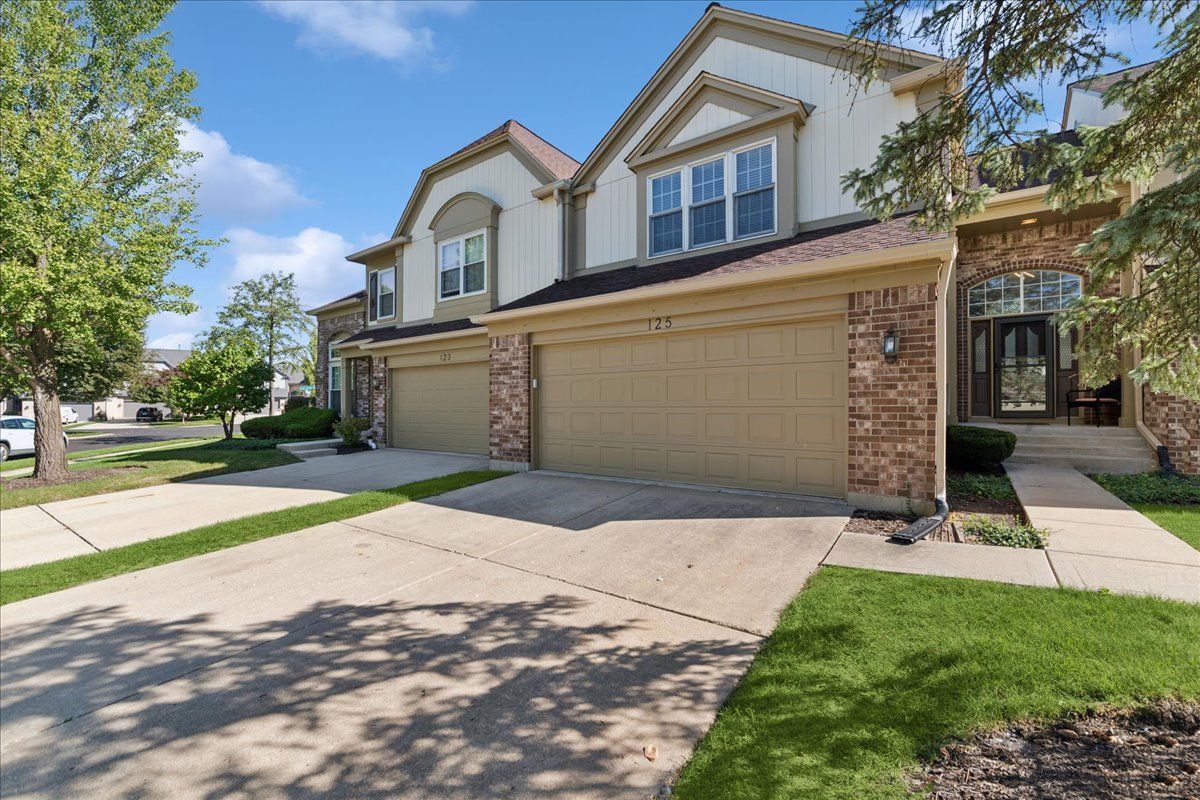 125 Alsace Court Property Photo 1