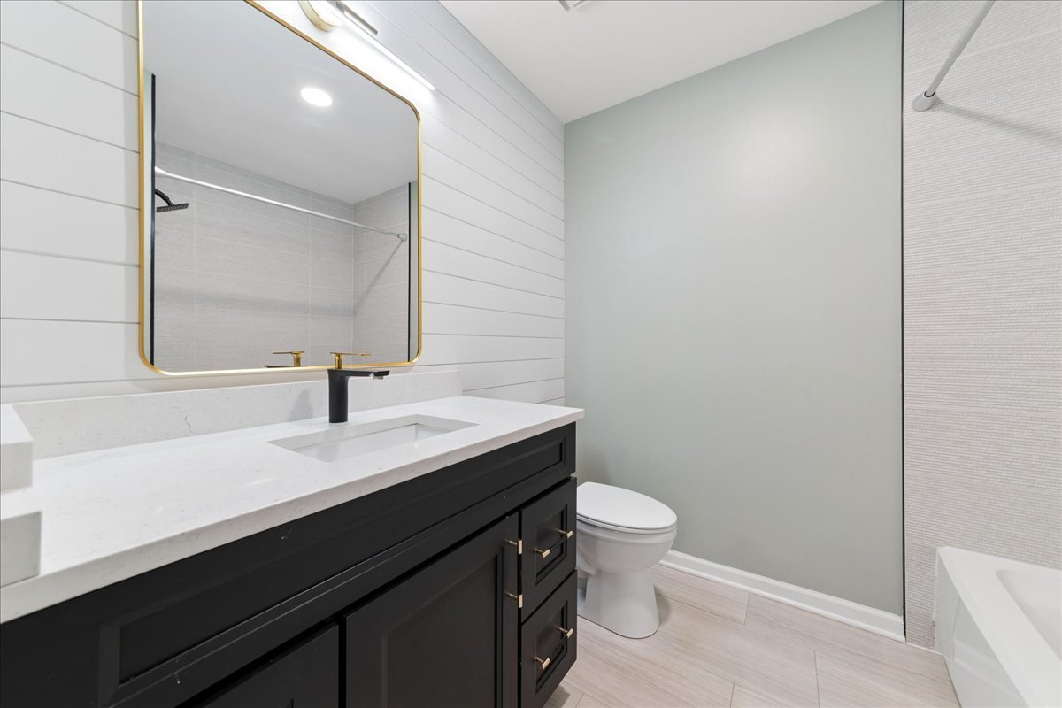 125 Alsace Court Property Photo 16