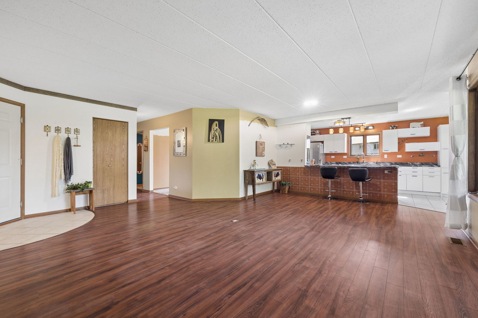 2621 Essington Road 2621 Property Photo 3