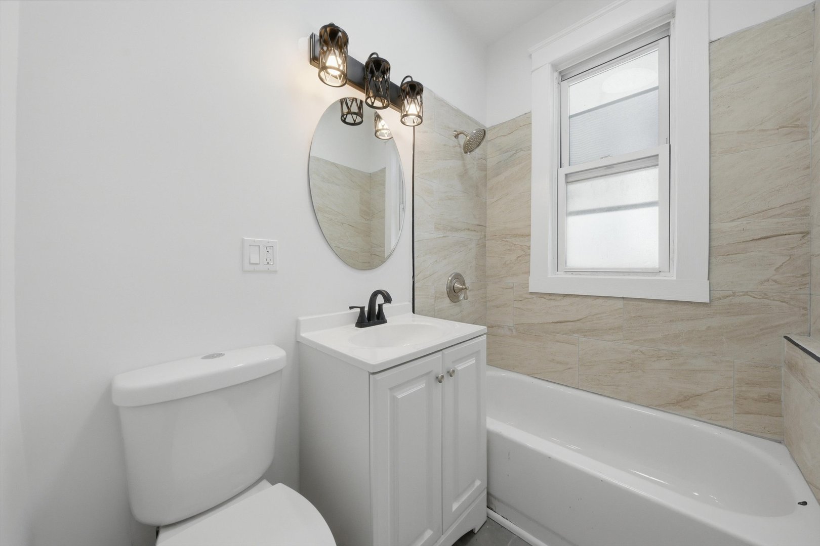 710 E 92nd Place Property Photo 17