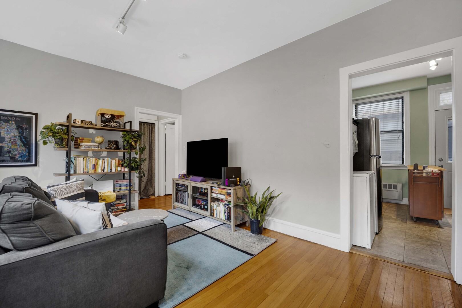 636 W Waveland Avenue 4d Property Photo 5