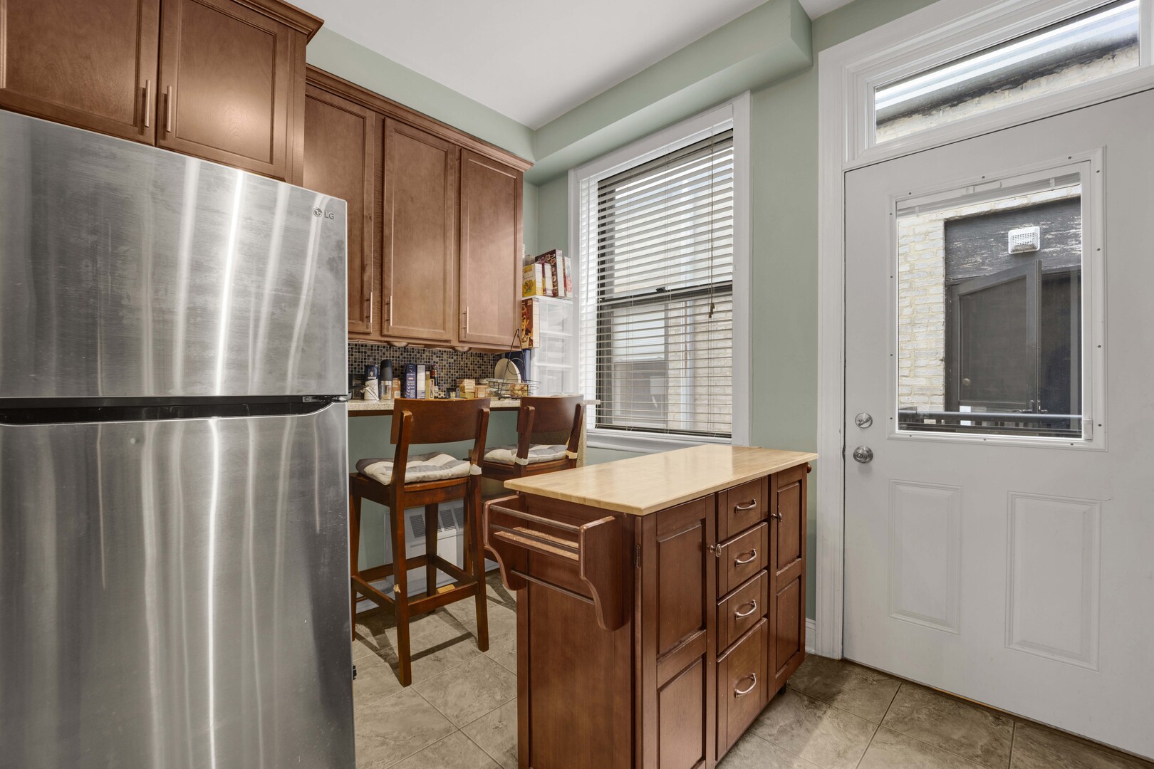 636 W Waveland Avenue 4d Property Photo 7