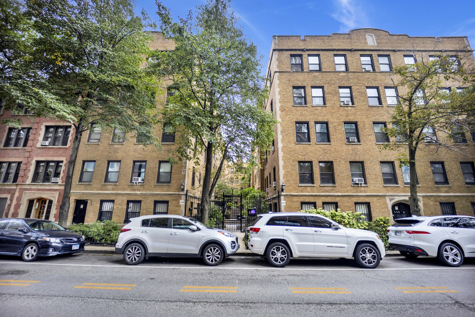 636 W Waveland Avenue 4d Property Photo 13