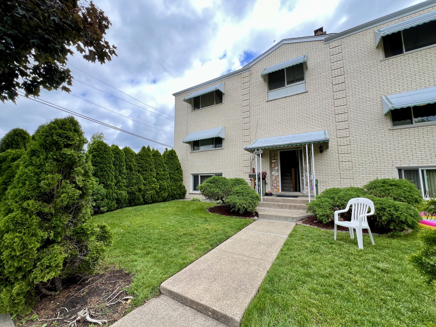 8887 N Grace Avenue 1 Property Photo 1