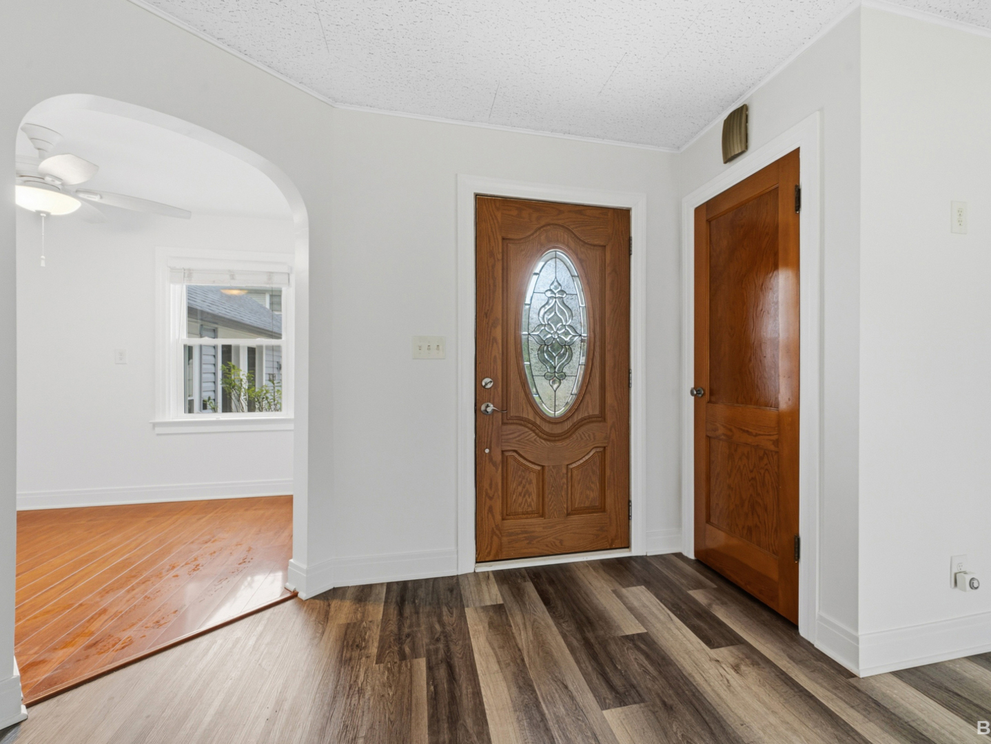 9145 Ridgeland Avenue Property Photo 6