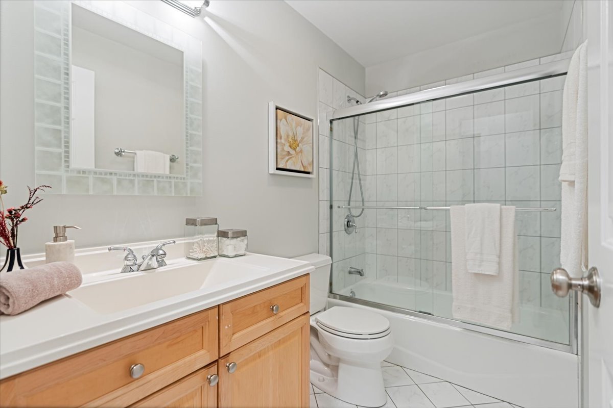 3223 N Clifton Avenue 3n Property Photo 15