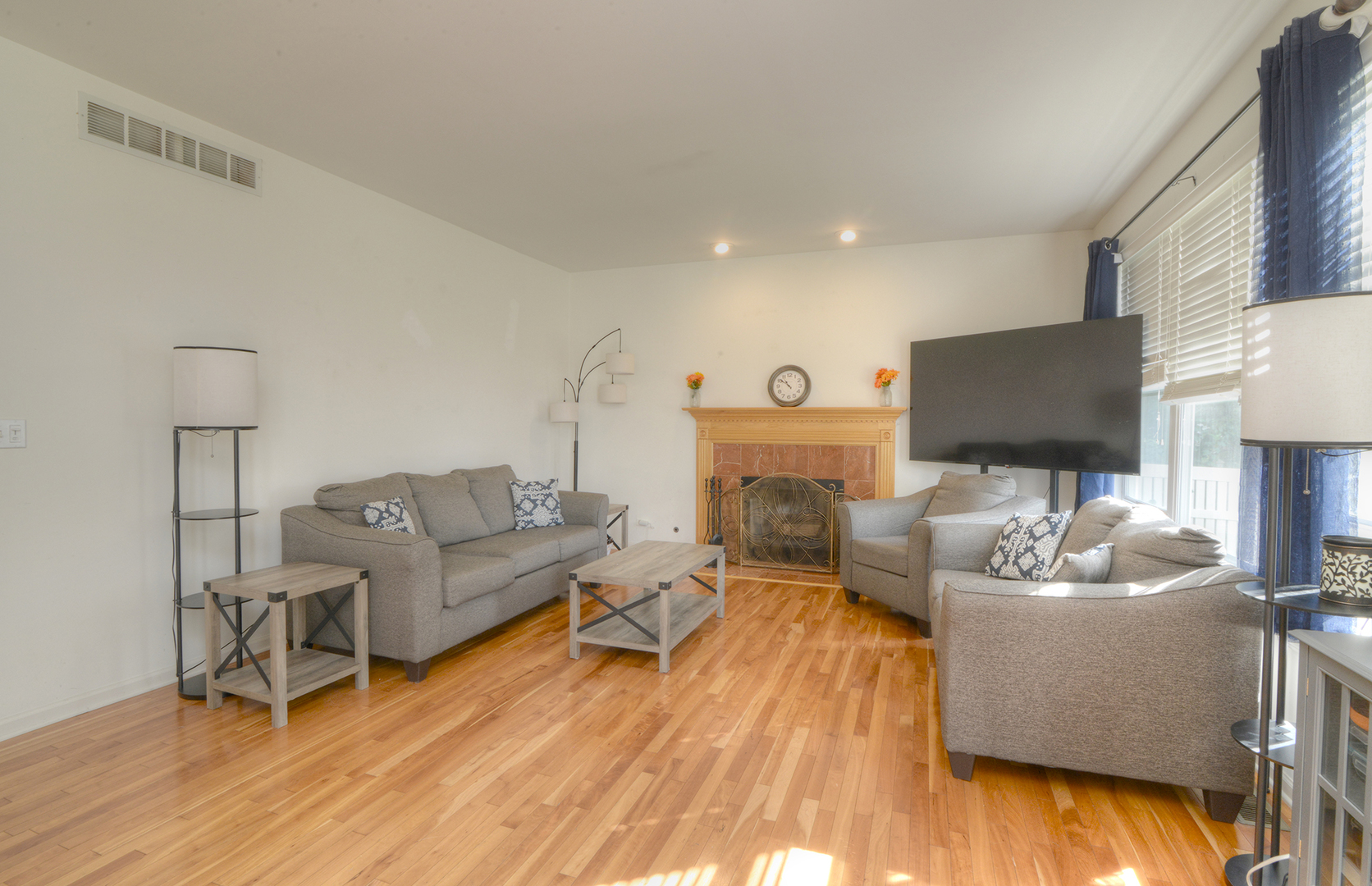 688 Stewart Avenue Property Photo 14