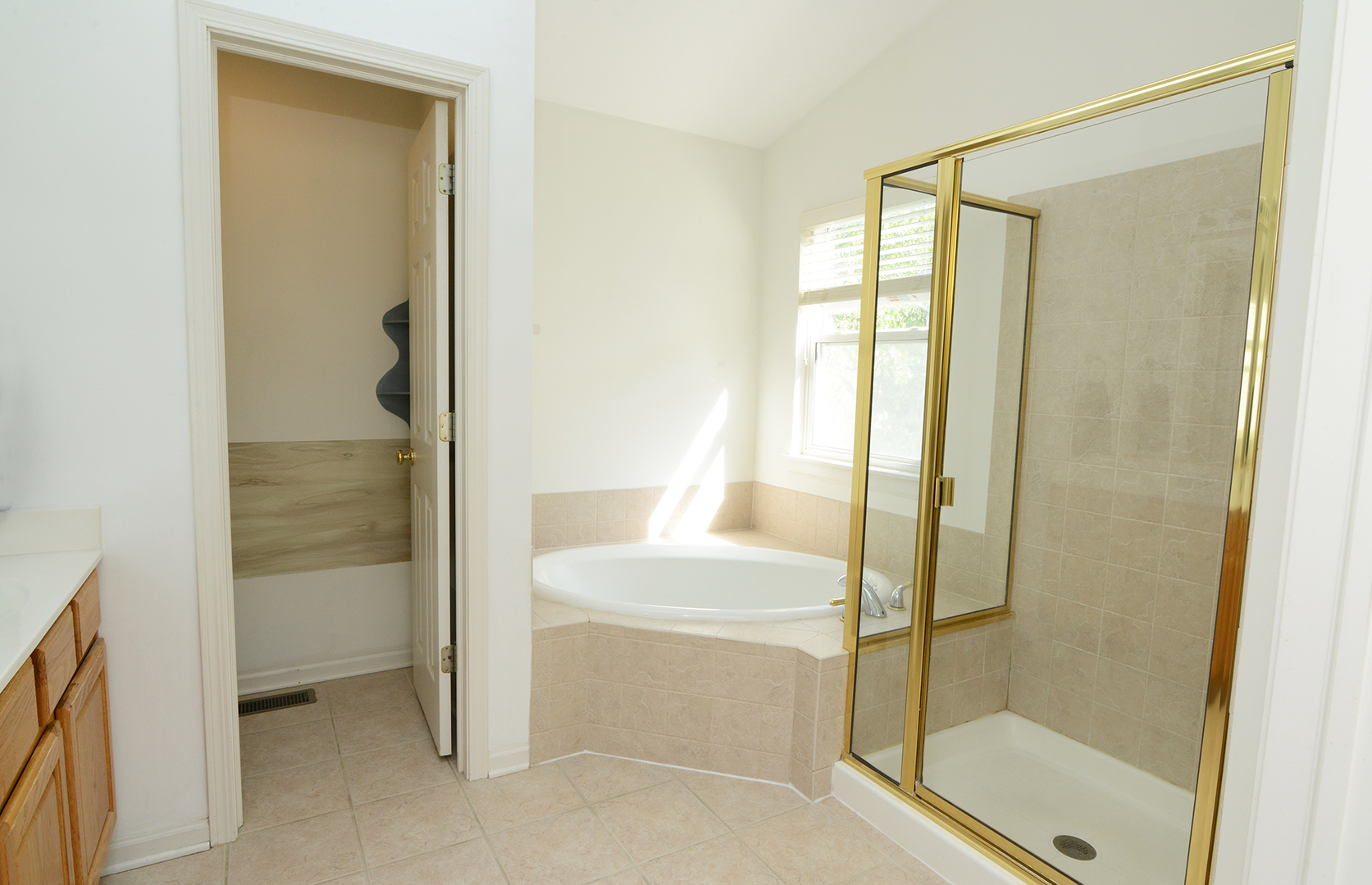 688 Stewart Avenue Property Photo 21