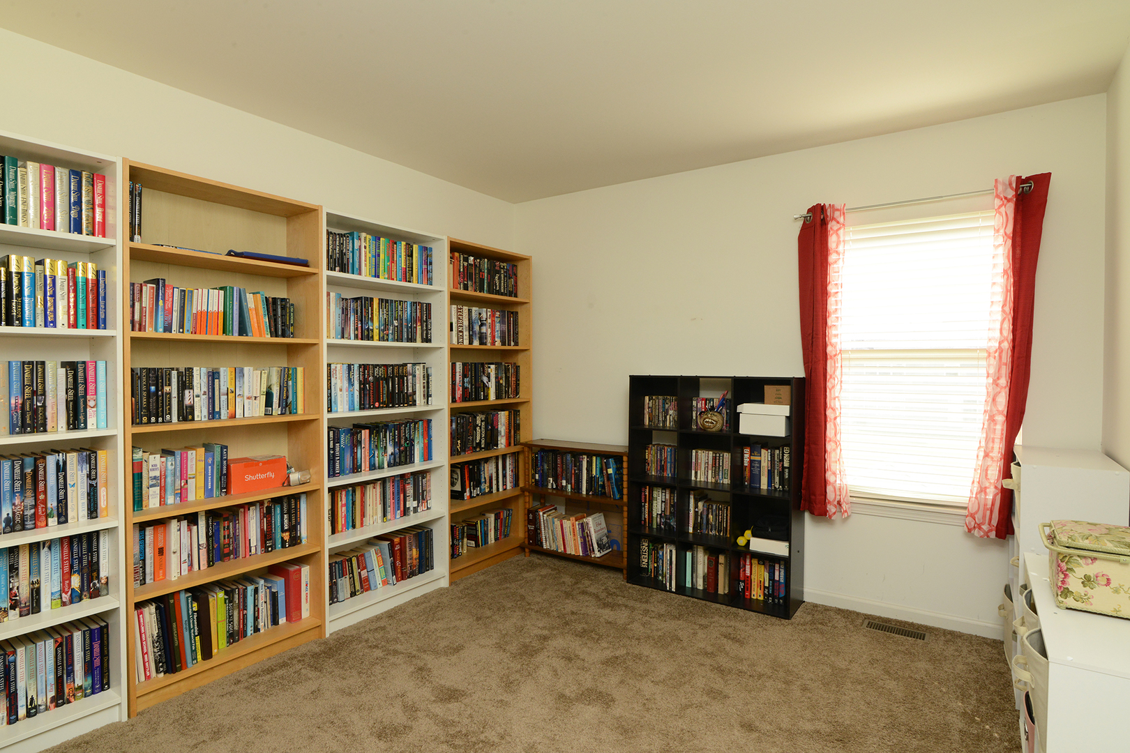 688 Stewart Avenue Property Photo 23