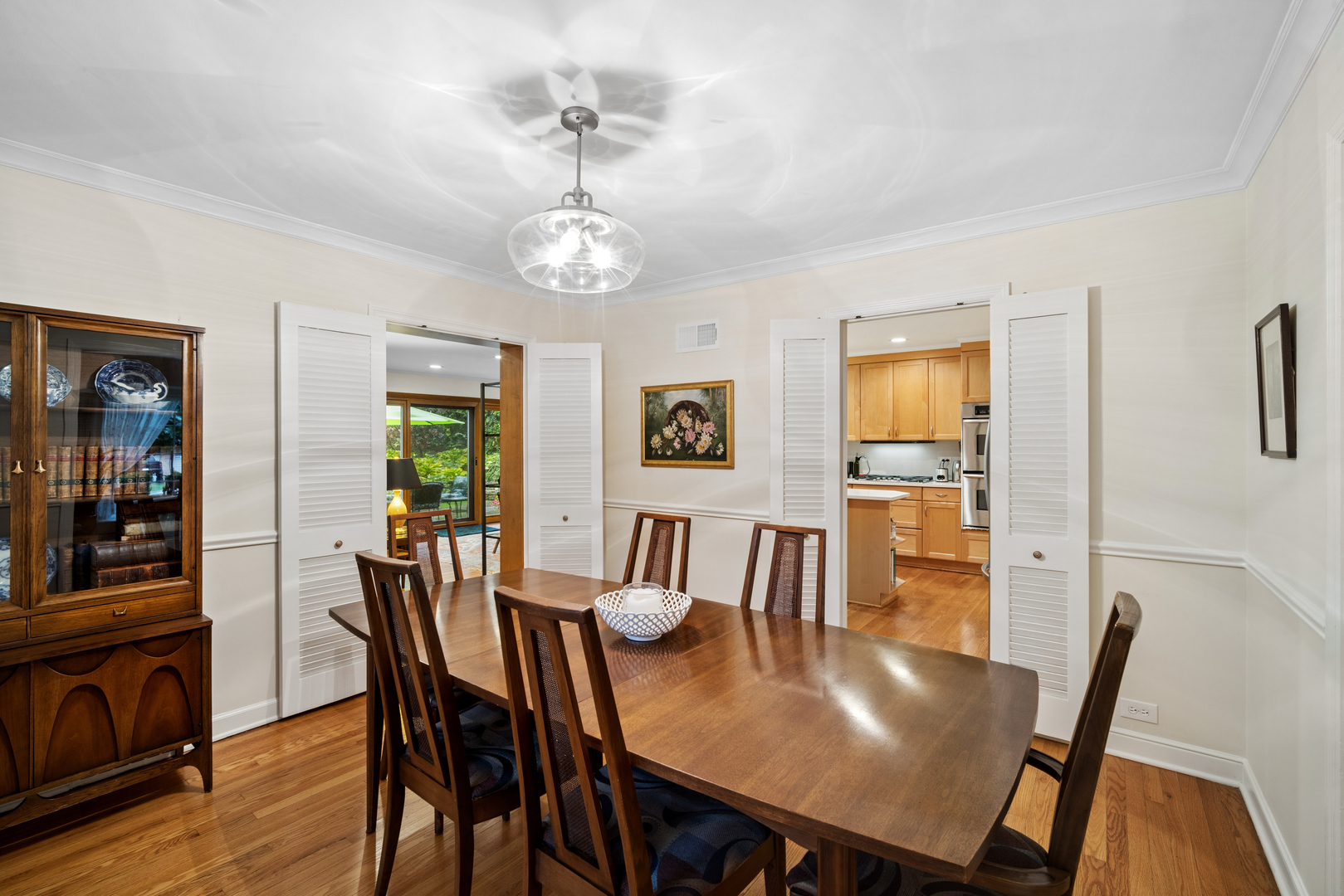 739 Marion Avenue Property Photo 6