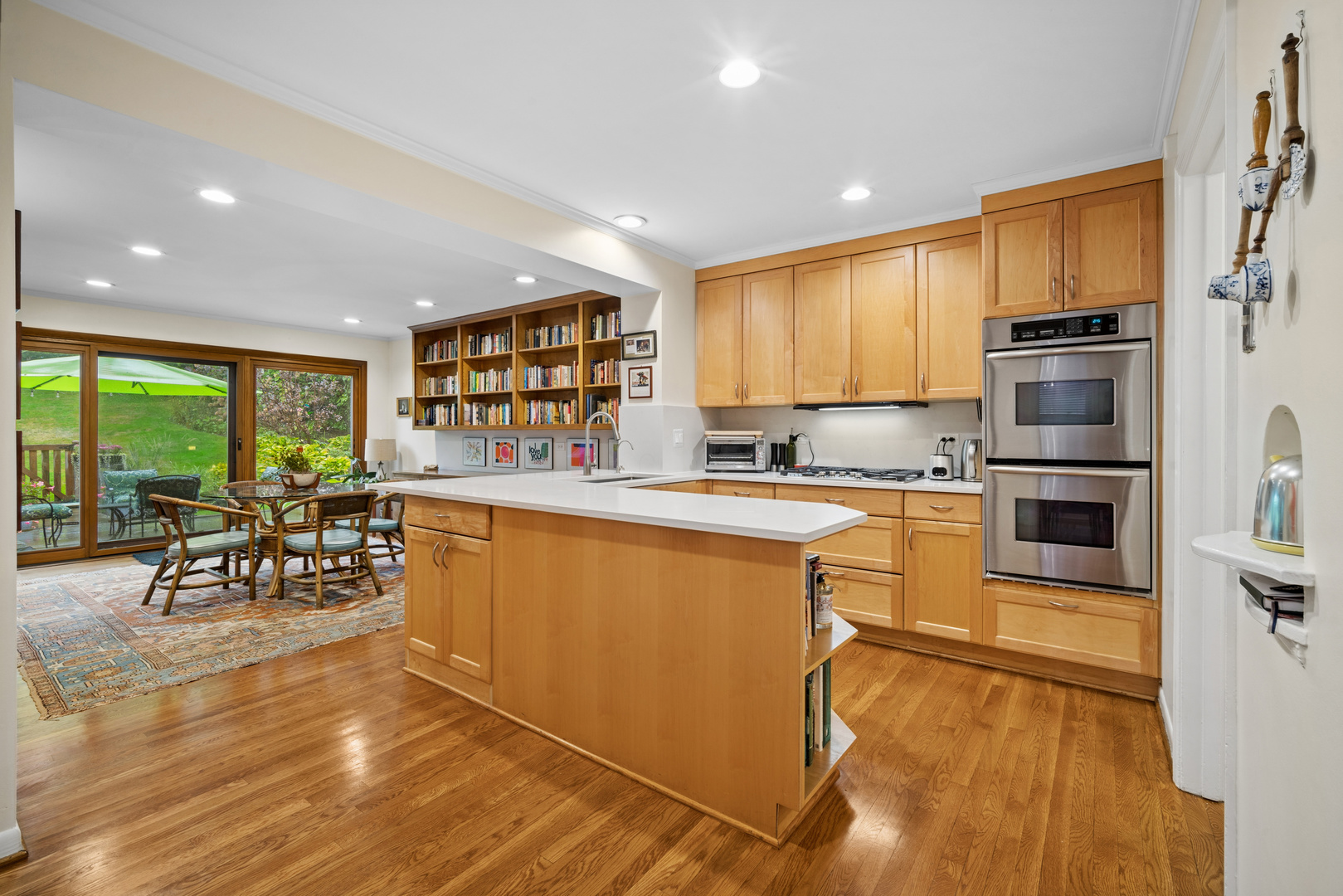 739 Marion Avenue Property Photo 10