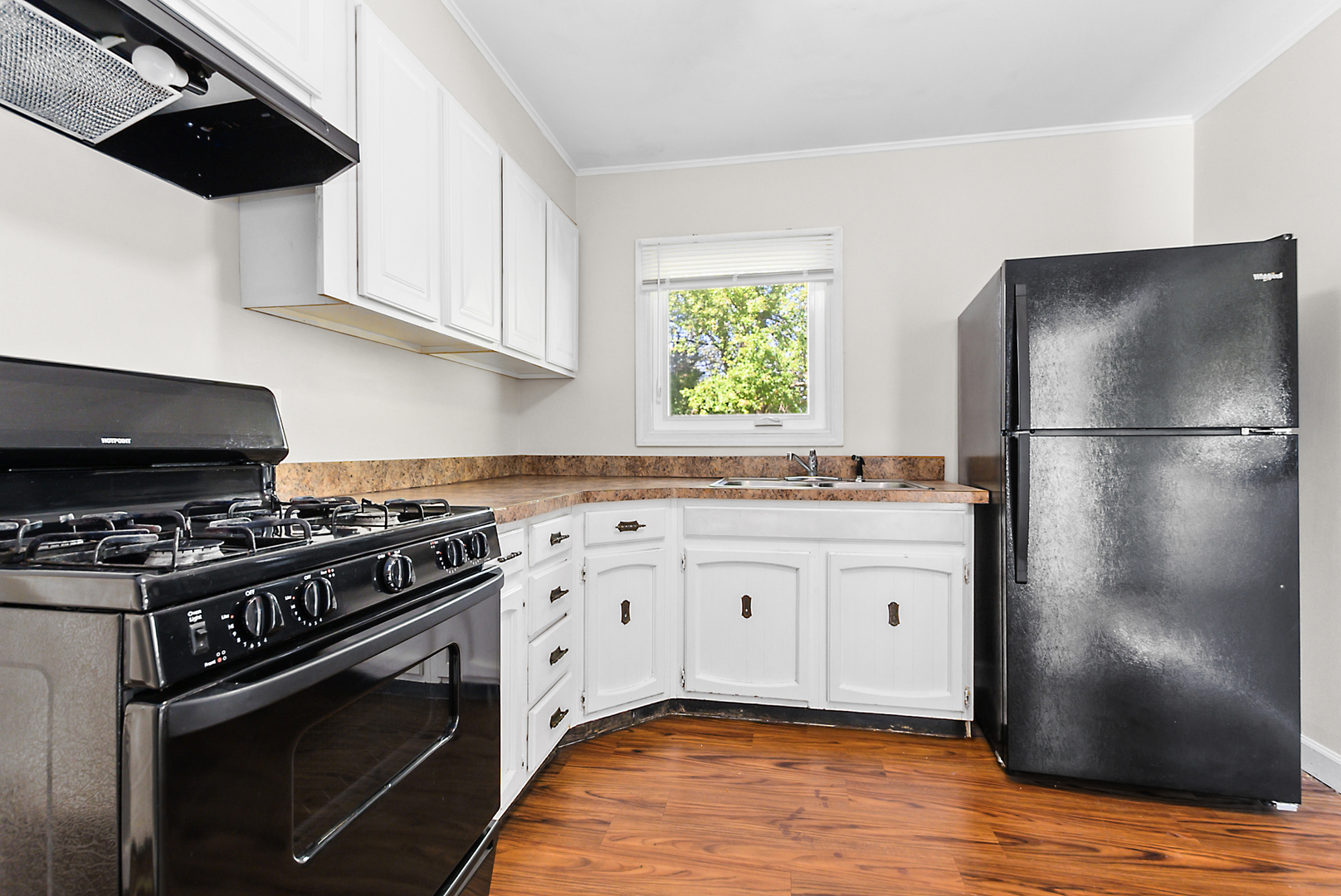 140 Nashua Street Property Photo 8