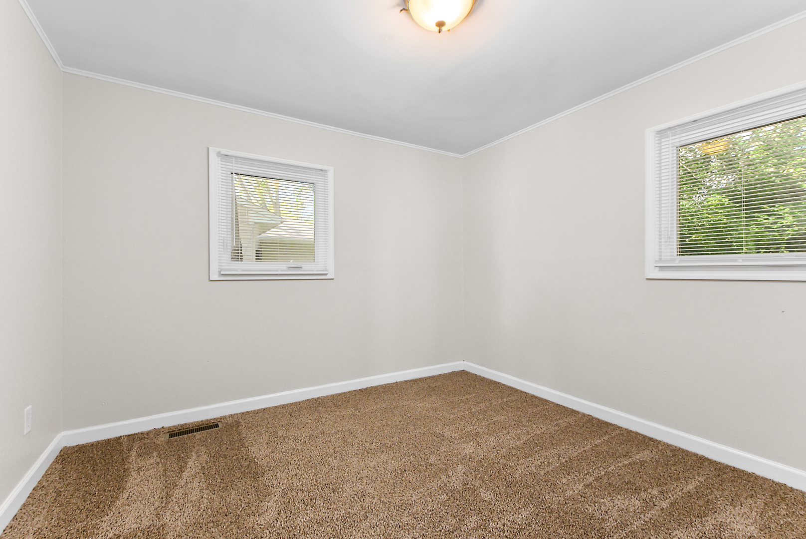 140 Nashua Street Property Photo 12