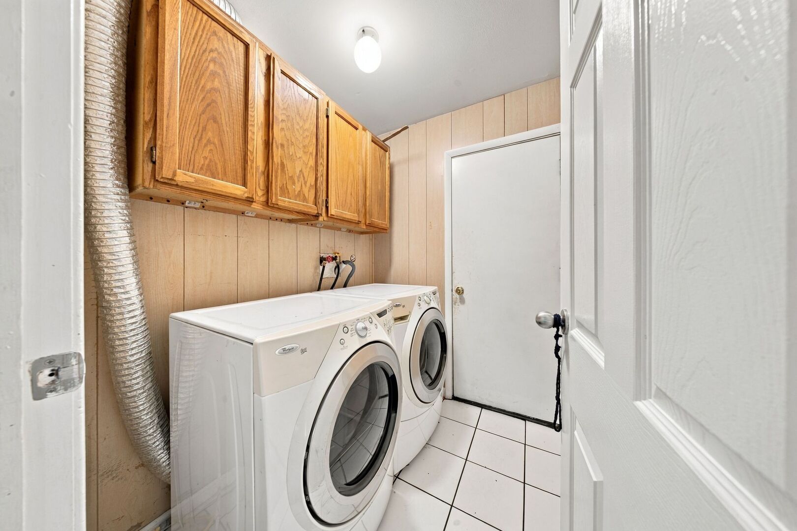 1650 Beverly Court Property Photo 32