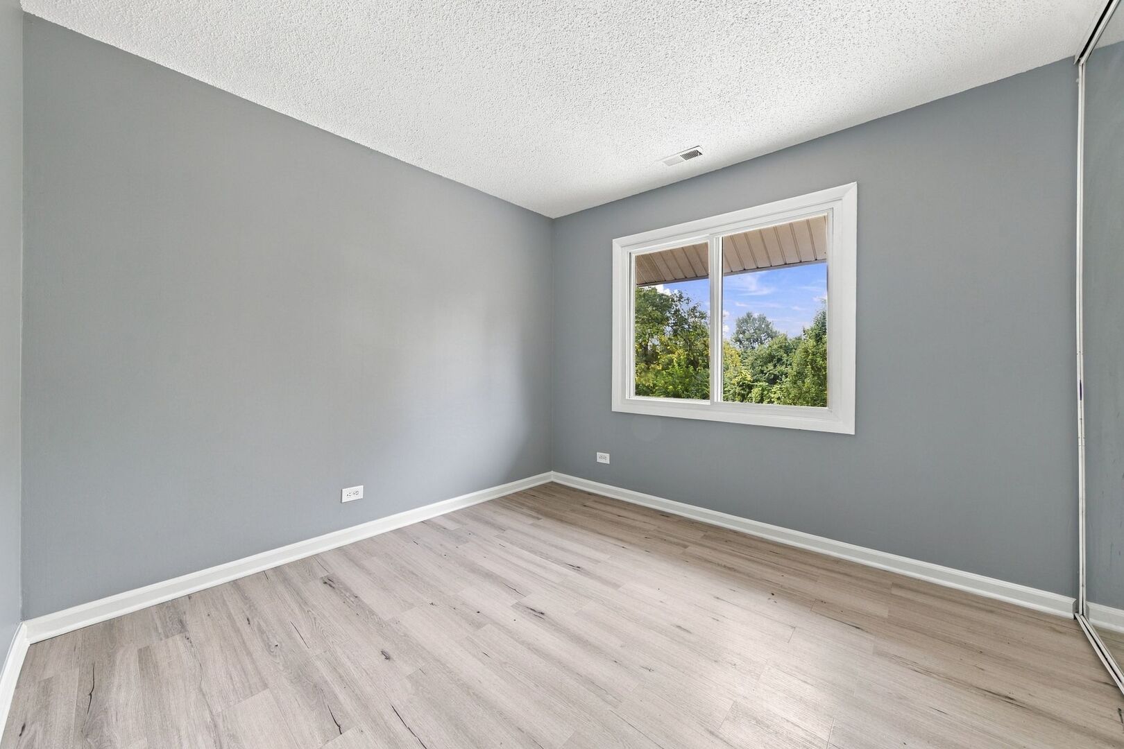1650 Beverly Court Property Photo 35
